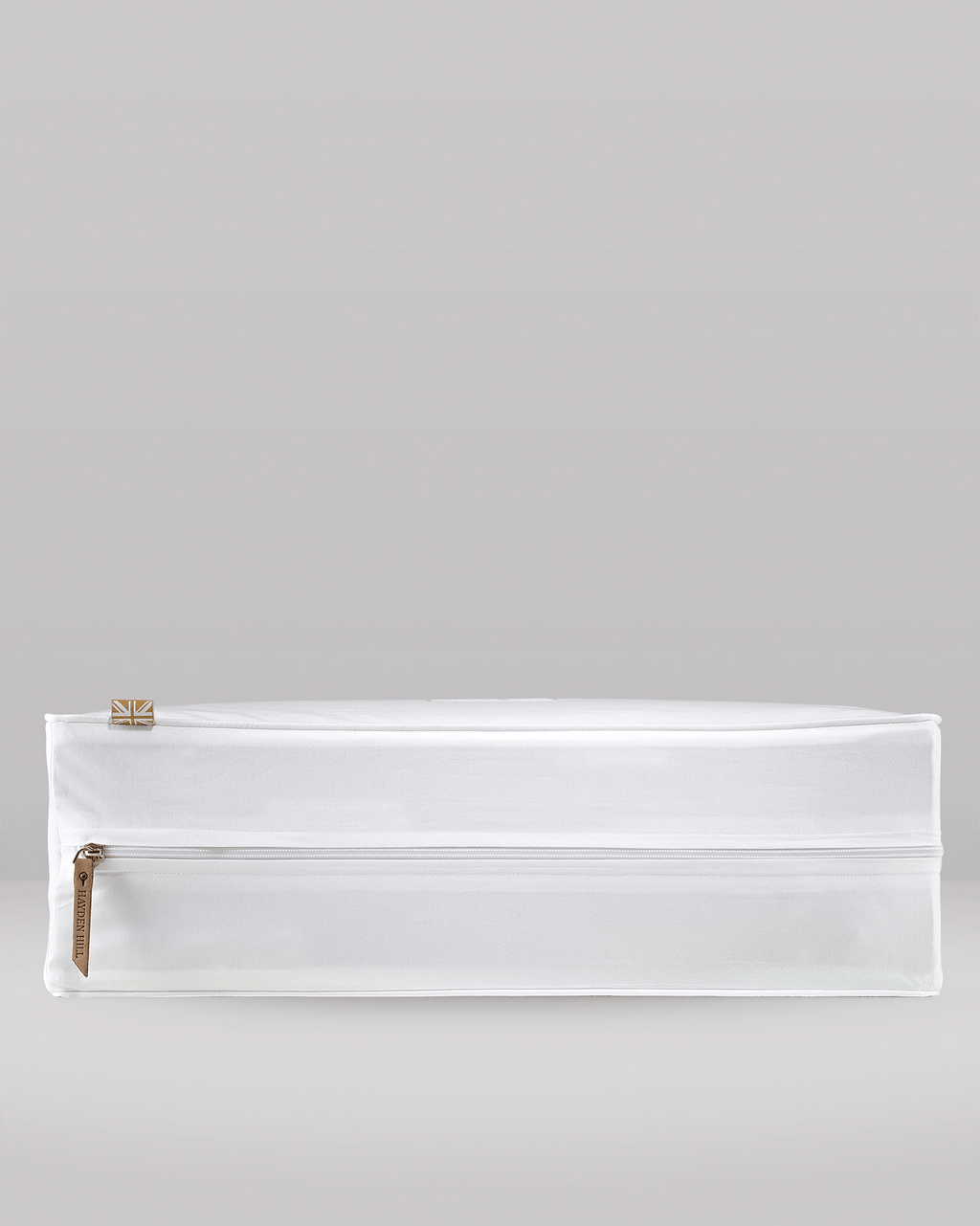 a side profile of a double extra large storage bag showing the leather zipper pull and pip