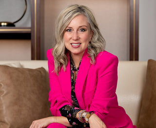 Suze Solari Helps Women Align Their Image and Personal Brand
