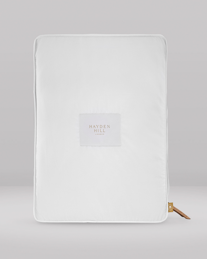 a front view of an extra large storage bag