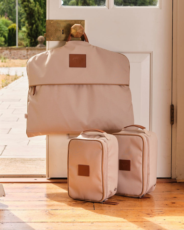 The Travel Set