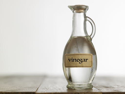 white vinegar in a bottle